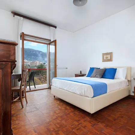 Maison Alessia - Around Apartamento Sorrento